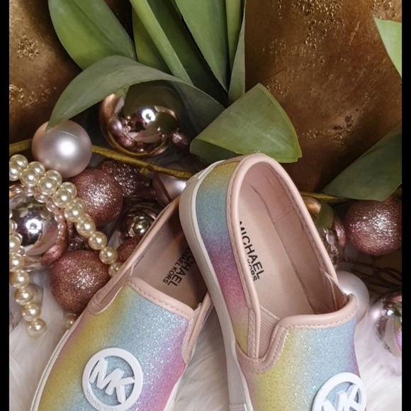 Michael Kors Big Kid Slip on Sneakers - Picture 3 of 10